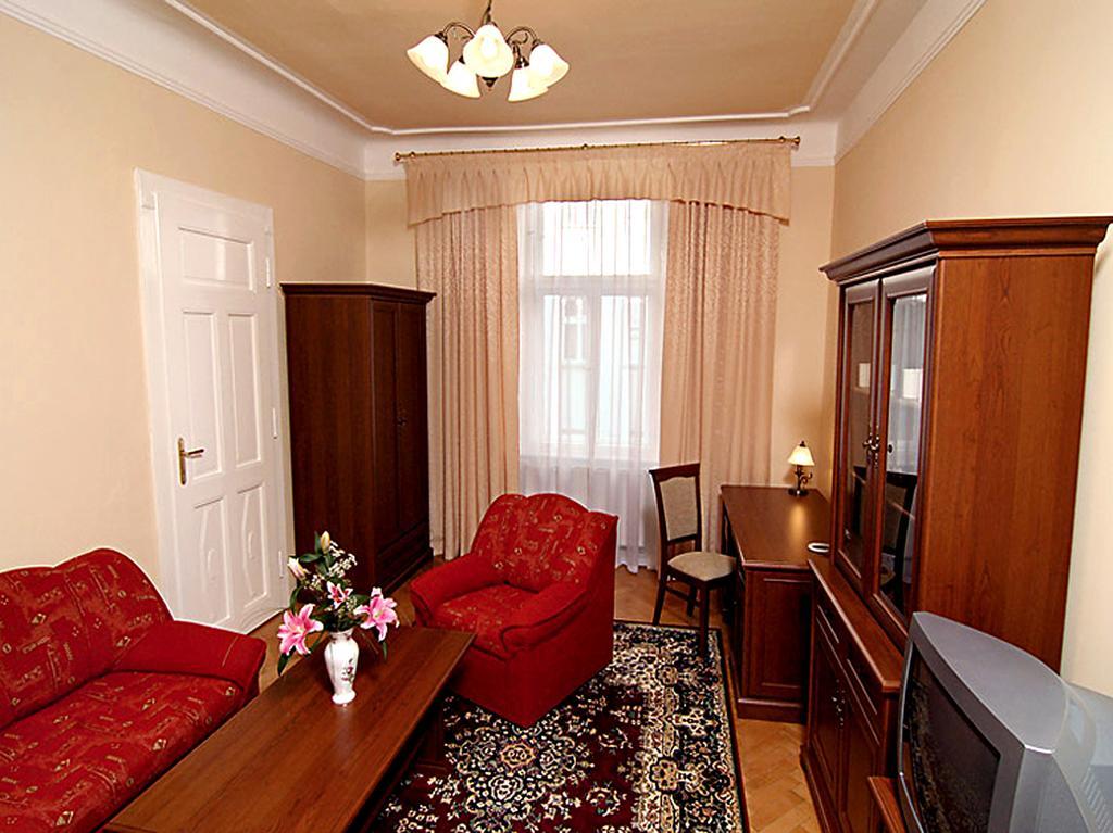 Hotel & Residence Royal Standard Praga Habitación foto