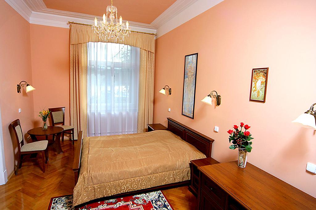 Hotel & Residence Royal Standard Praga Habitación foto