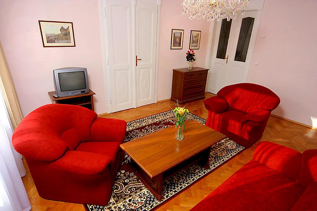 Hotel & Residence Royal Standard Praga Habitación foto