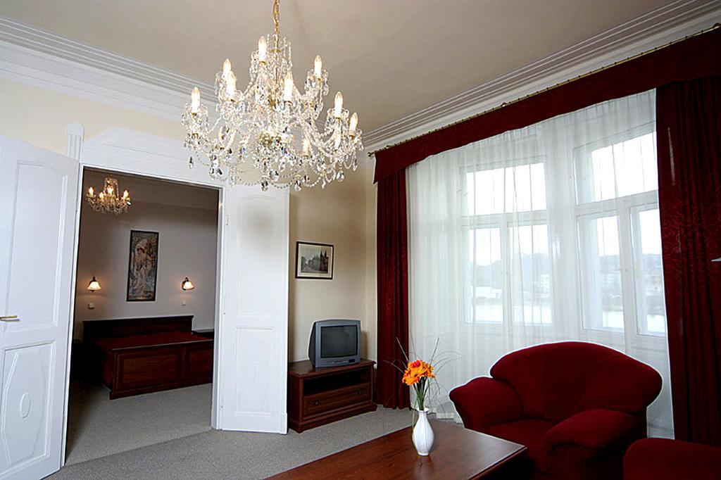 Hotel & Residence Royal Standard Praga Habitación foto