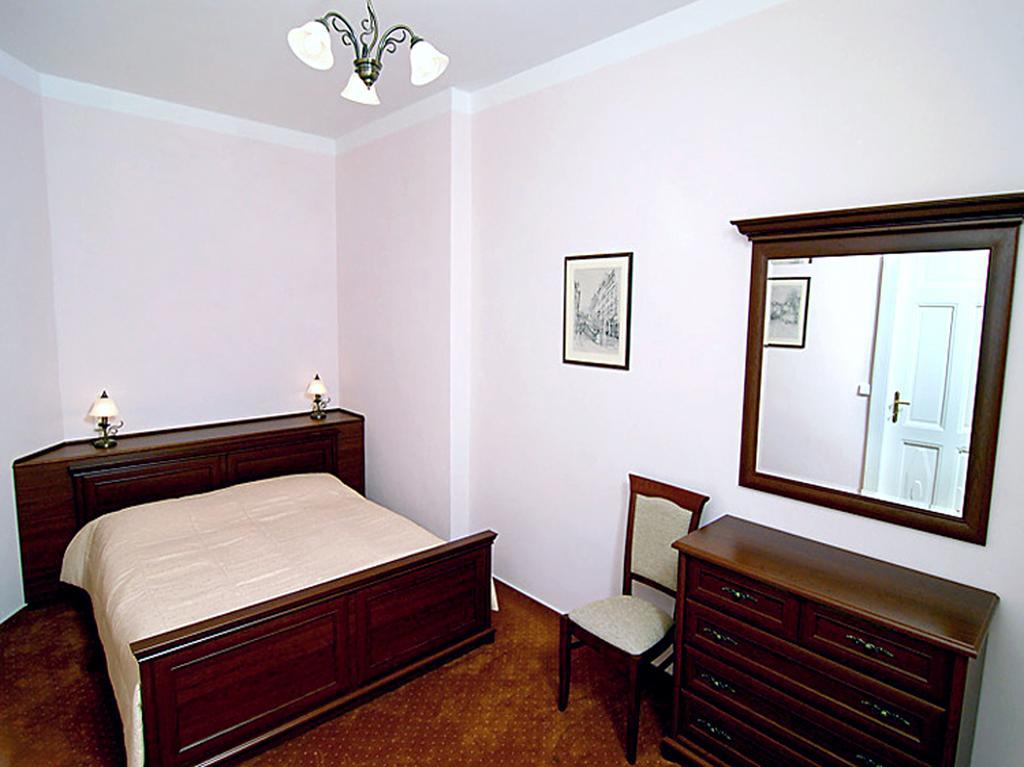 Hotel & Residence Royal Standard Praga Habitación foto